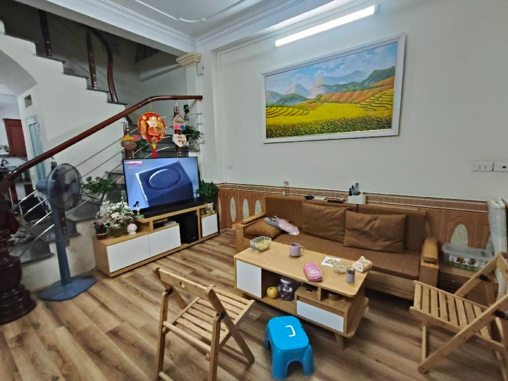 Bán nhà Thúy Lĩnh - diện tích 35,6m2 4 tầng - Ô TÔ ĐỖ CỔNG - giá 6,5 tỷ