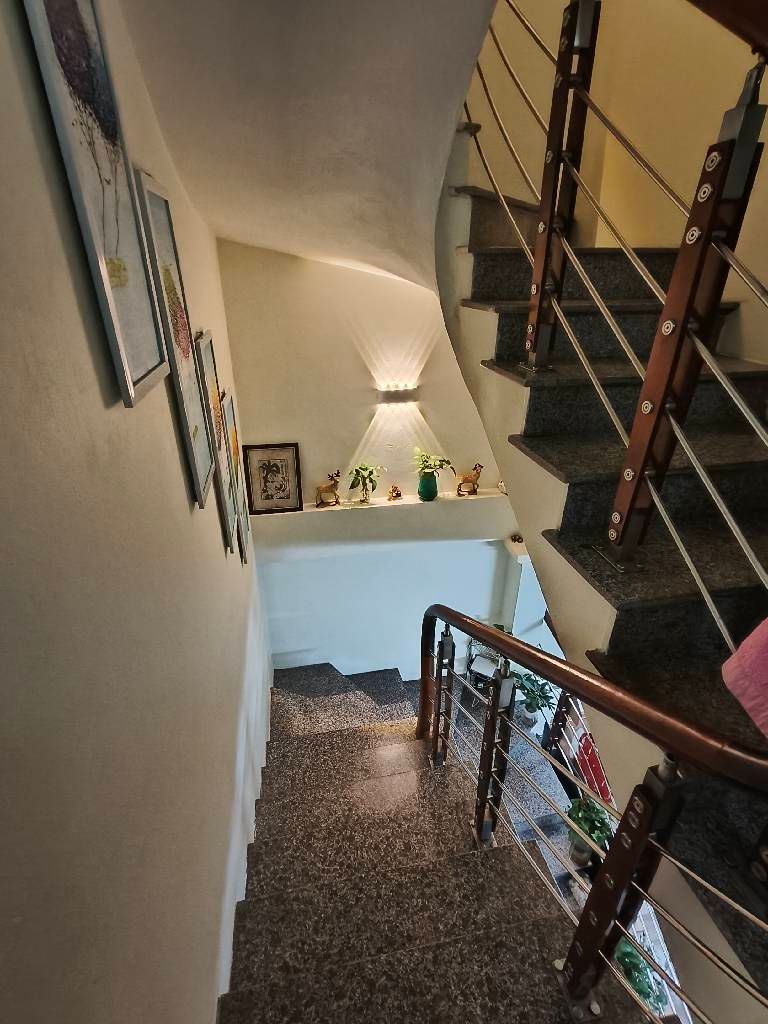 Bán nhà Thúy Lĩnh - diện tích 35,6m2 4 tầng - Ô TÔ ĐỖ CỔNG - giá 6,5 tỷ