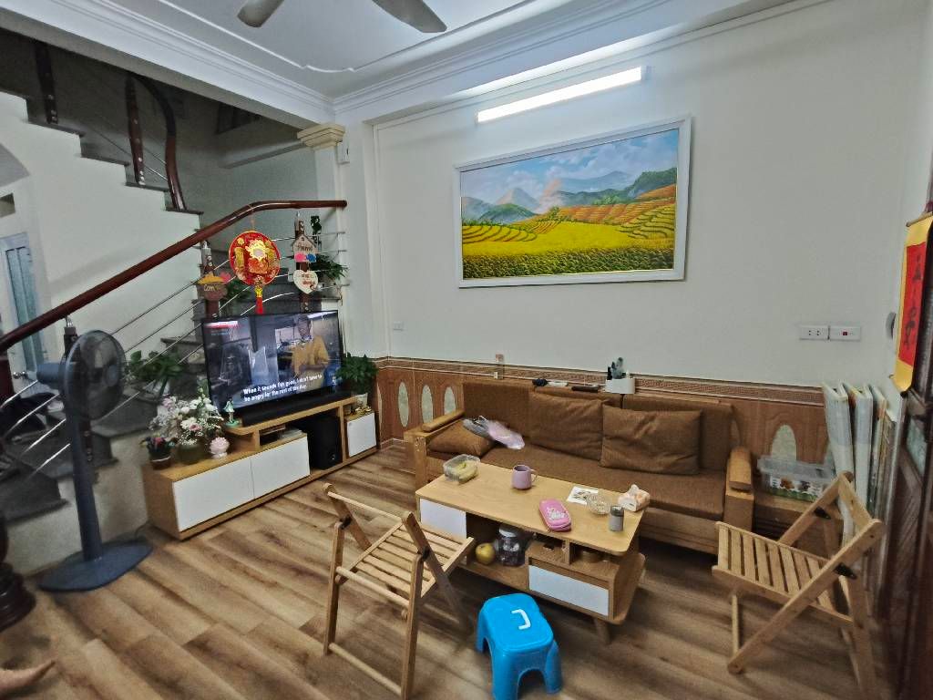 Bán nhà Thúy Lĩnh - diện tích 35,6m2 4 tầng - Ô TÔ ĐỖ CỔNG - giá 6,5 tỷ