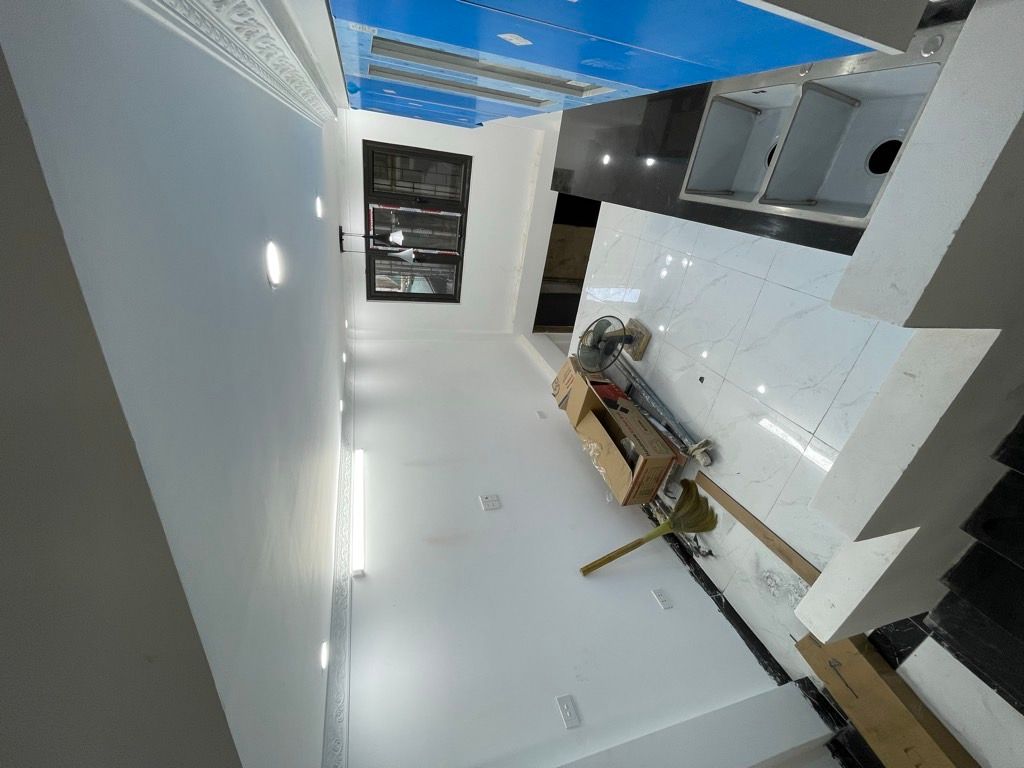 Bán nhà Ngõ chợ Khâm Thiên - diện tích 25,6m2 6 tầng - Nhà đẹp hiếm có - giá 8,3 tỷ