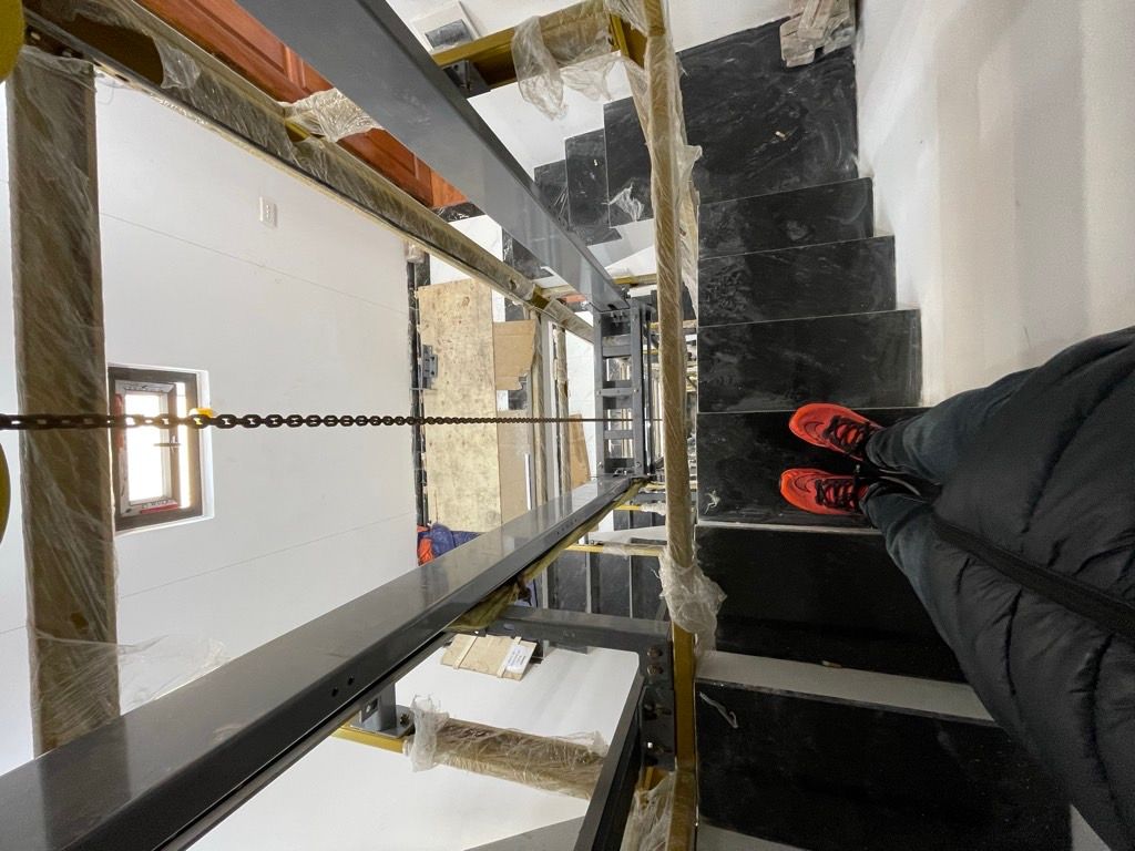 Bán nhà Ngõ chợ Khâm Thiên - diện tích 25,6m2 6 tầng - Nhà đẹp hiếm có - giá 8,3 tỷ