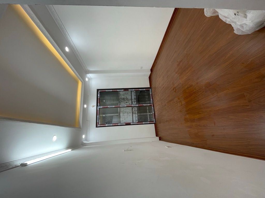 Bán nhà Ngõ chợ Khâm Thiên - diện tích 25,6m2 6 tầng - Nhà đẹp hiếm có - giá 8,3 tỷ