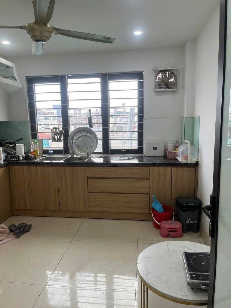 Bán nhà Trường Chinh - diện tích 60m2 6 tầng - ô tô đỗ cửa - giá 23,2 tỷ