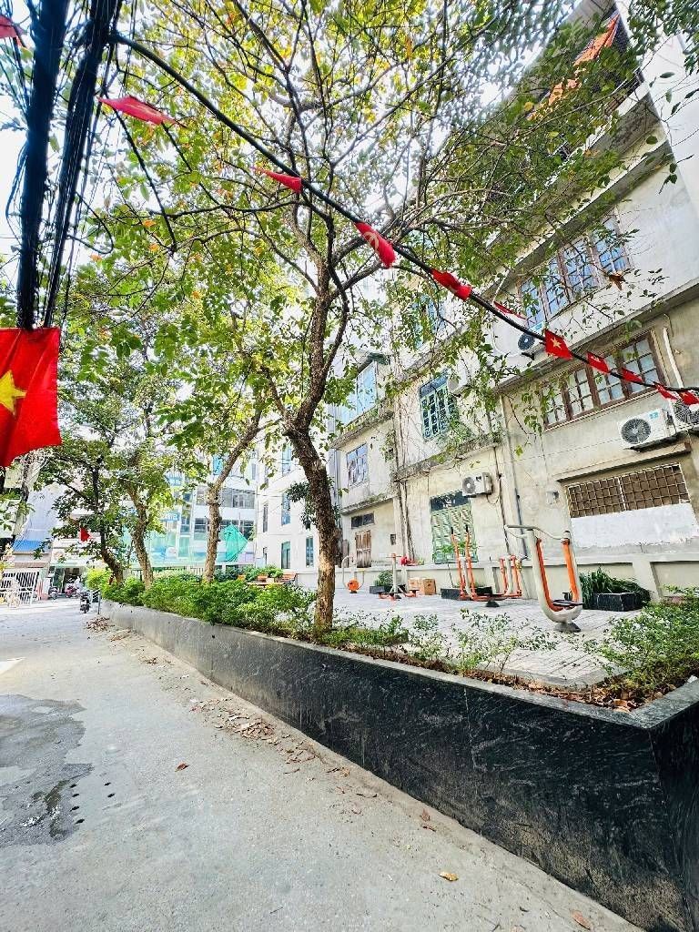 Bán nhà Trường Chinh - diện tích 60m2 6 tầng - ô tô đỗ cửa - giá 23,2 tỷ