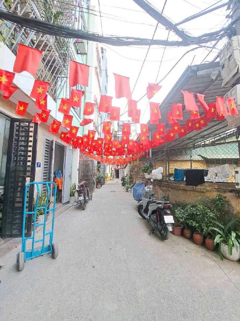 Bán nhà Thanh Đàm - diện tích 38m2 5 tầng - Ô tô đỗ cổng - giá 7,5 tỷ