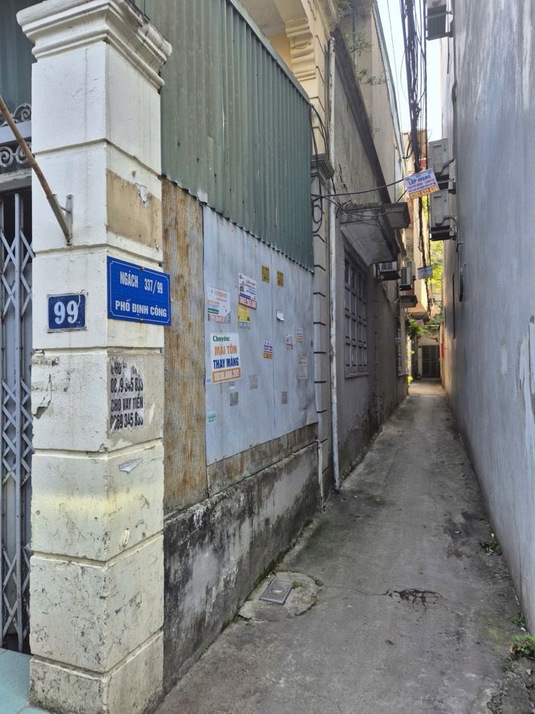 Bán nhà Định Công - diện tích 40m2 3 tầng - Gần ô tô - giá 8,6 tỷ