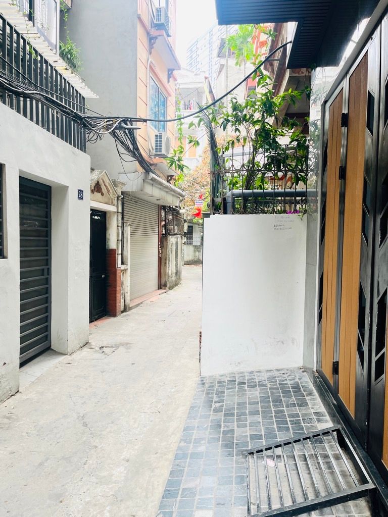 Bán nhà Thịnh Quang - diện tích 72m2 7 tầng - GẦN NGÃ TƯ SỞ - giá 22,5 tỷ