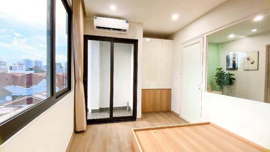 Bán nhà Thịnh Quang - diện tích 72m2 7 tầng - GẦN NGÃ TƯ SỞ - giá 22,5 tỷ