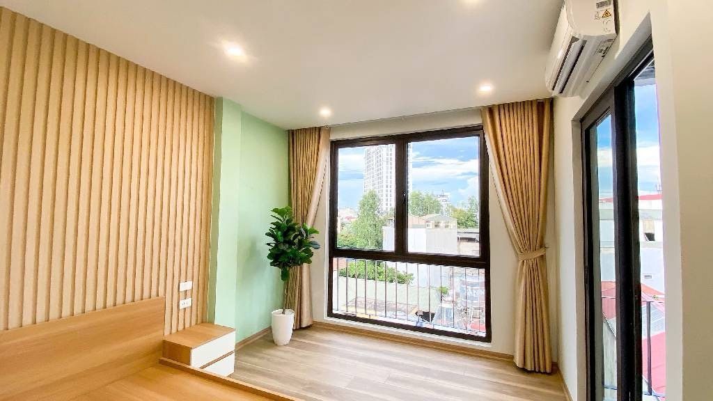 Bán nhà Thịnh Quang - diện tích 72m2 7 tầng - GẦN NGÃ TƯ SỞ - giá 22,5 tỷ