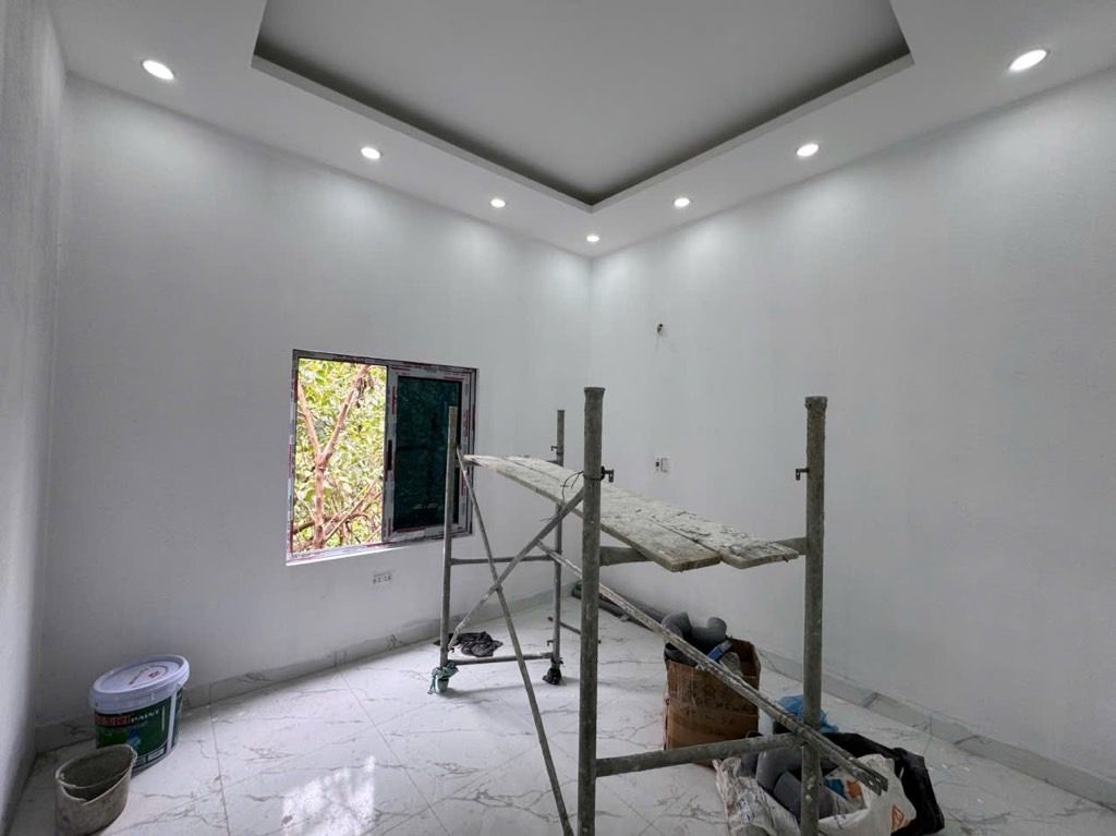 Bán nhà Tân Khai - diện tích 37m2 2 tầng - Nhà mới kính cong, hàng xóm Time City - giá 3 tỷ