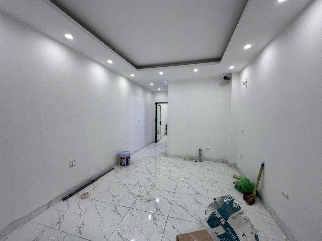 Bán nhà Tân Khai - diện tích 37m2 2 tầng - Nhà mới kính cong, hàng xóm Time City - giá 3 tỷ