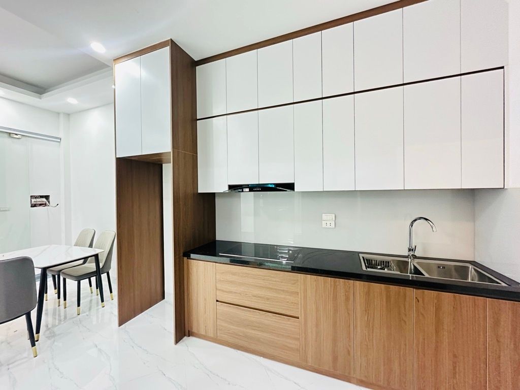 Bán nhà Thúy Lĩnh - diện tích 30m2 6 tầng - ô tô tránh - giá 7,4 tỷ