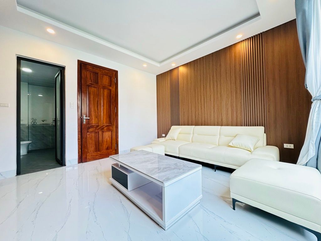 Bán nhà Thúy Lĩnh - diện tích 30m2 6 tầng - ô tô tránh - giá 7,4 tỷ