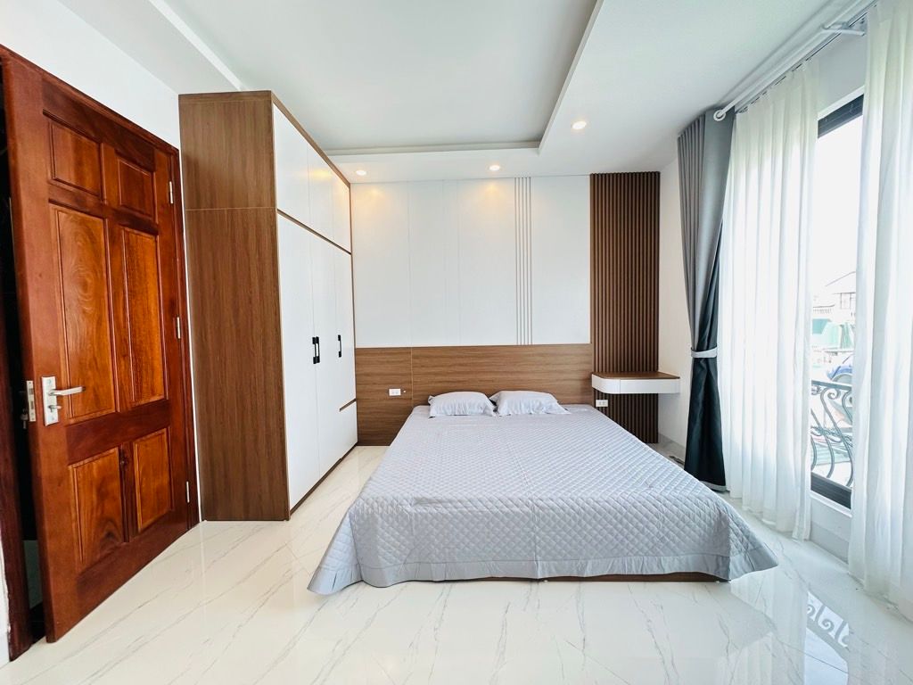 Bán nhà Thúy Lĩnh - diện tích 30m2 6 tầng - ô tô tránh - giá 7,4 tỷ