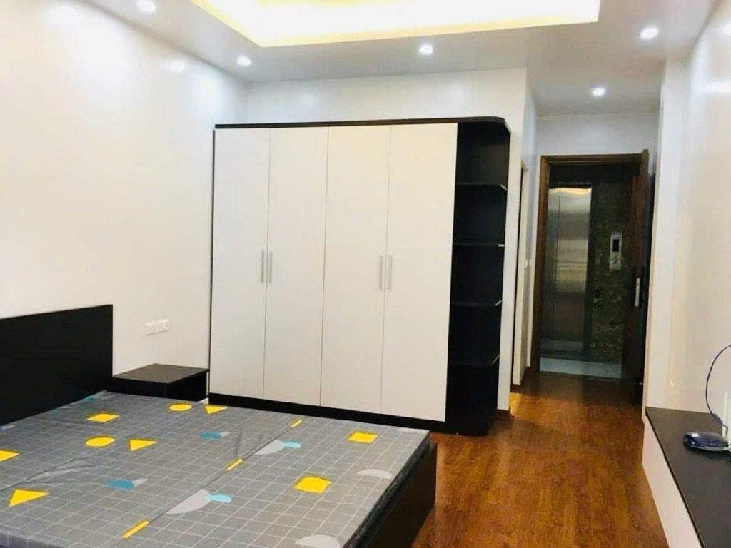 Bán nhà Nguyễn Chí Thanh - diện tích 36m2 6 tầng - Ô tô tránh - giá 21 tỷ