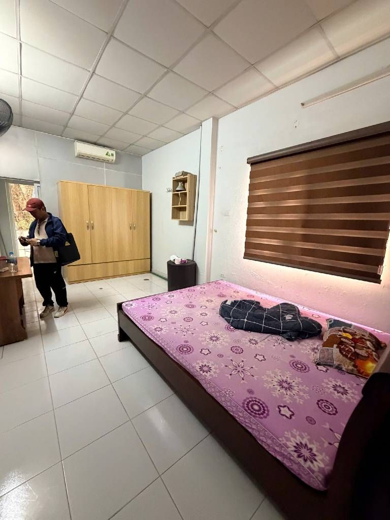 Bán nhà Tân Mai - diện tích 44m2 2 tầng - Nhà phân lô, ô tô - giá 4,5 tỷ