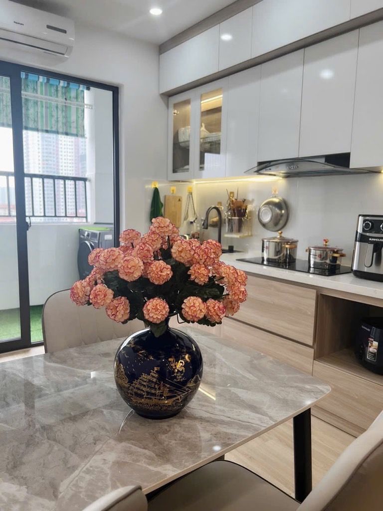 Bán nhà Linh Đàm - diện tích 67m2 1 tầng - Căn hộ 2 ngủ 2WC, view hồ - giá 3,9 tỷ