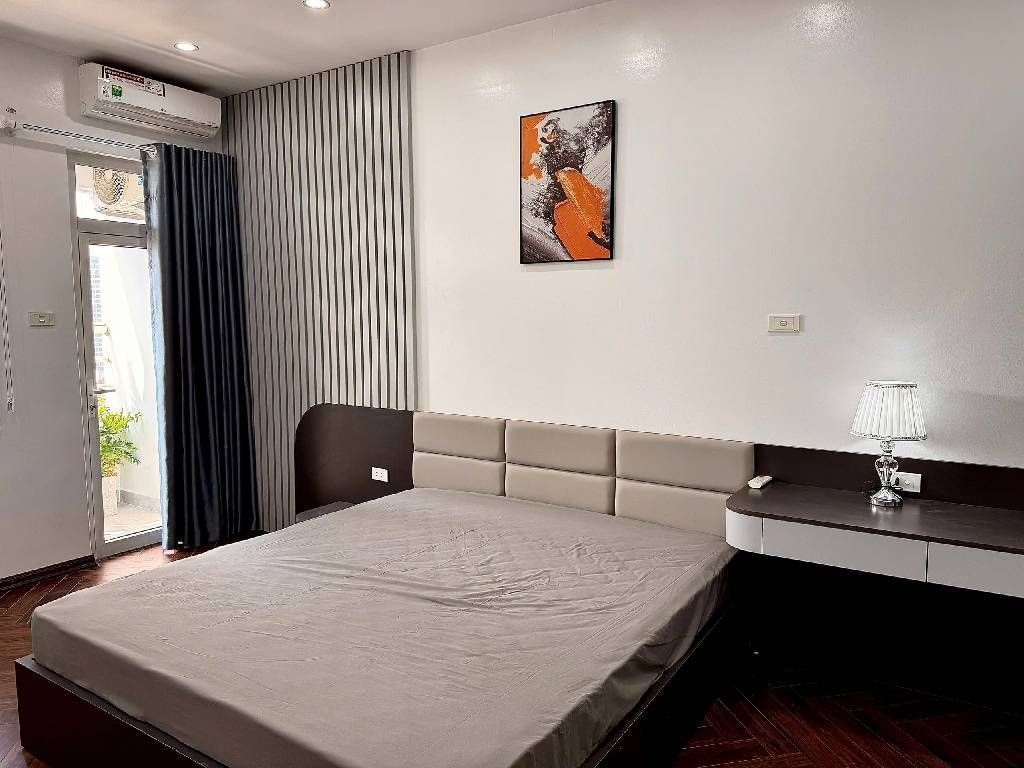 Bán nhà Lê Văn Lương - diện tích 107m2 17 tầng - Căn hộ full nội thất - giá 10,5 tỷ