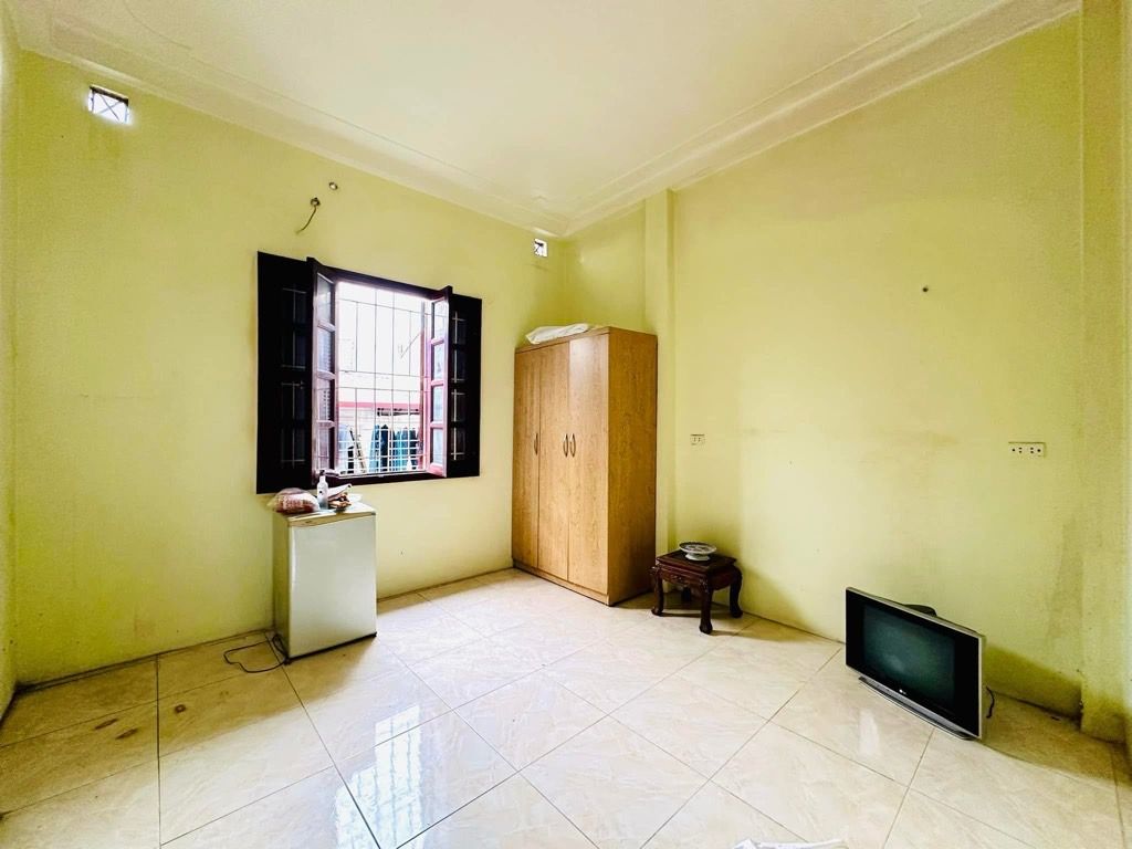 Bán nhà Chùa Bộc - diện tích 24.1m2 5 tầng - Phân lô, 2 mặt thoáng - giá 8,5 tỷ