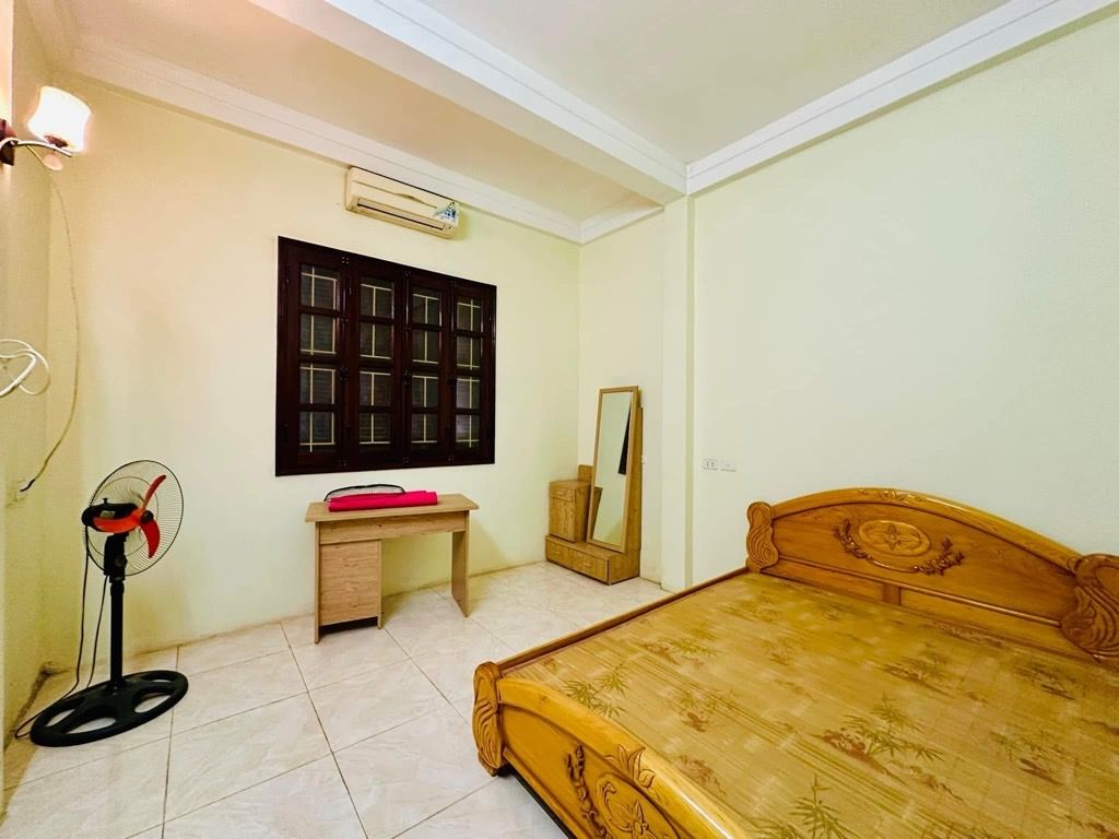 Bán nhà Chùa Bộc - diện tích 24.1m2 5 tầng - Phân lô, 2 mặt thoáng - giá 8,5 tỷ