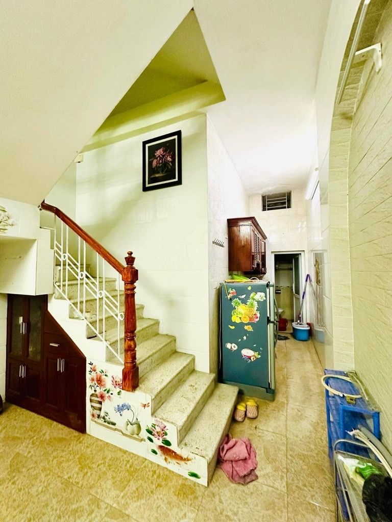 Bán nhà Chùa Bộc - diện tích 24.1m2 5 tầng - Phân lô, 2 mặt thoáng - giá 8,5 tỷ