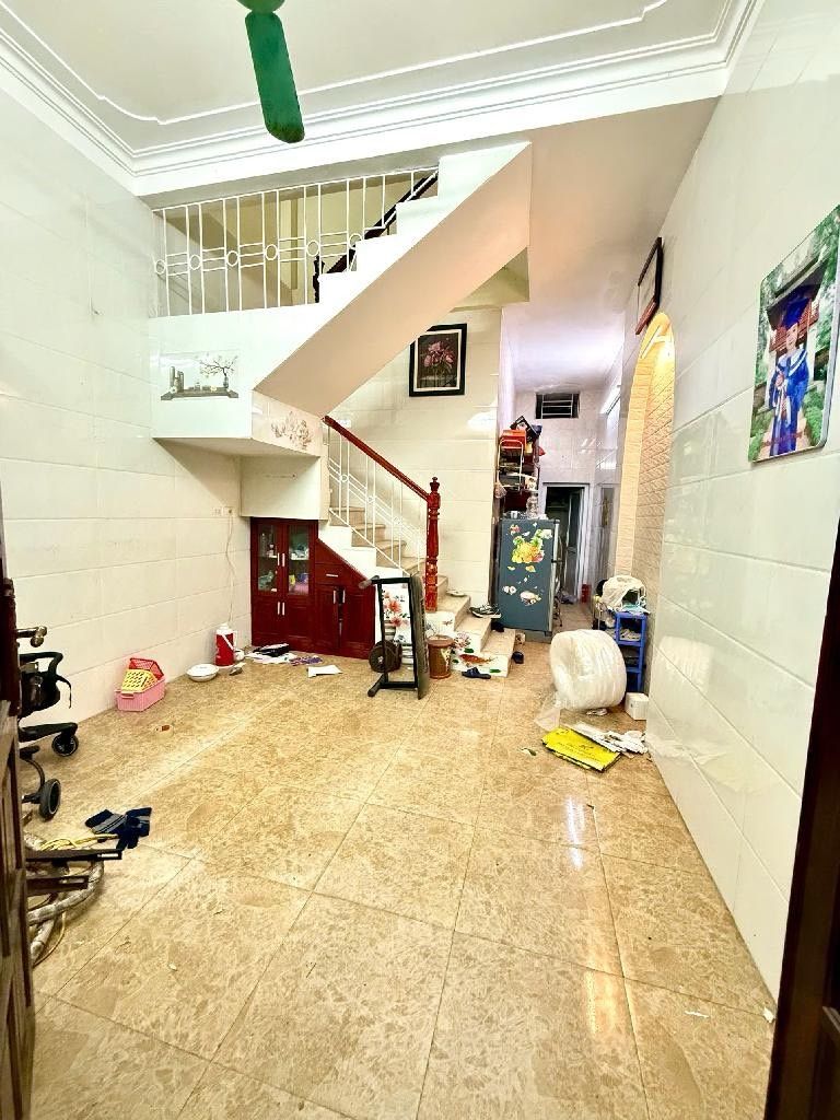 Bán nhà Chùa Bộc - diện tích 24.1m2 5 tầng - Phân lô, 2 mặt thoáng - giá 8,5 tỷ