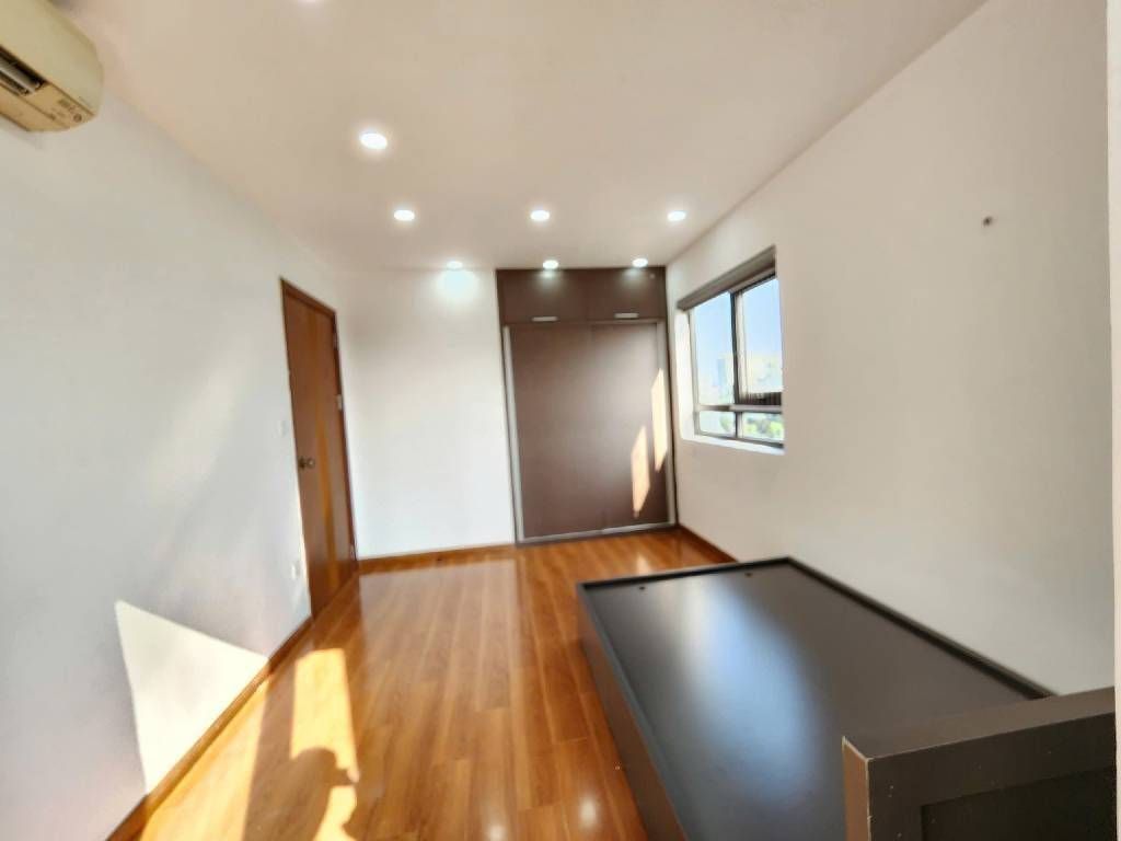 Bán căn hộ HATECO Hoàng Mai - diện tích 107m2 28 tầng - lô góc vuông vắn - giá 7,6 tỷ