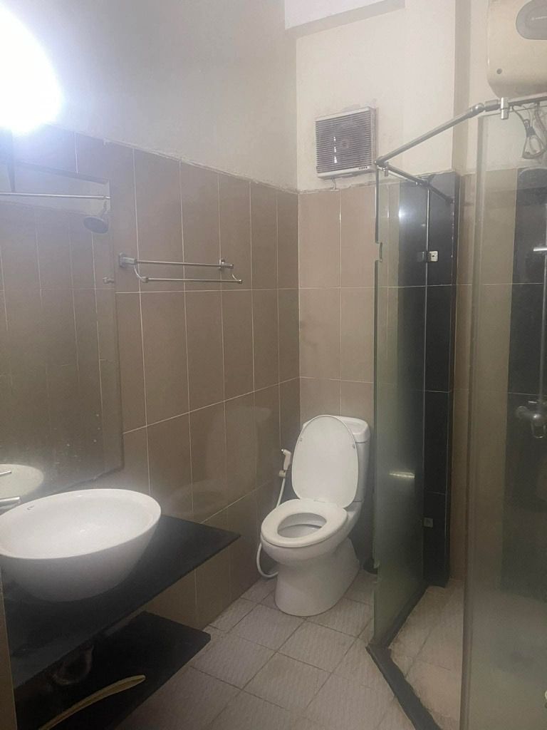 Bán nhà Cự Lộc - diện tích 22m2 5 tầng - gần ô tô - giá 8,2 tỷ