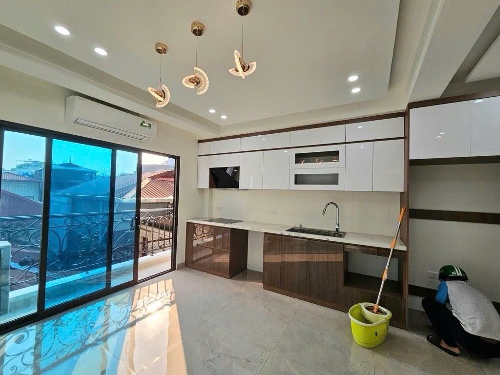 Bán nhà Cù Chính Lan - diện tích 37m2 8 tầng - ÔTÔ QUA NHÀ - giá 18,8 tỷ