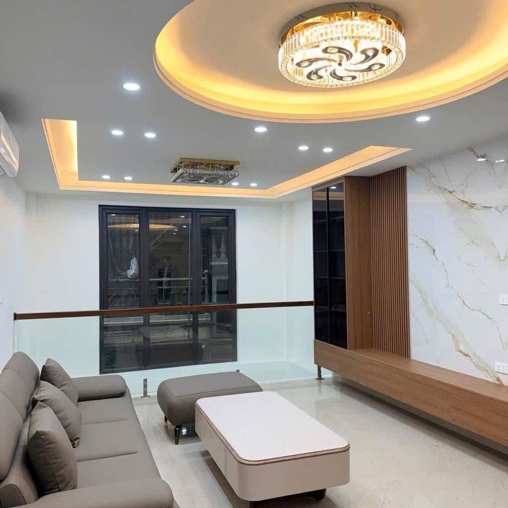 Bán nhà Cù Chính Lan - diện tích 37m2 8 tầng - ÔTÔ QUA NHÀ - giá 18,8 tỷ