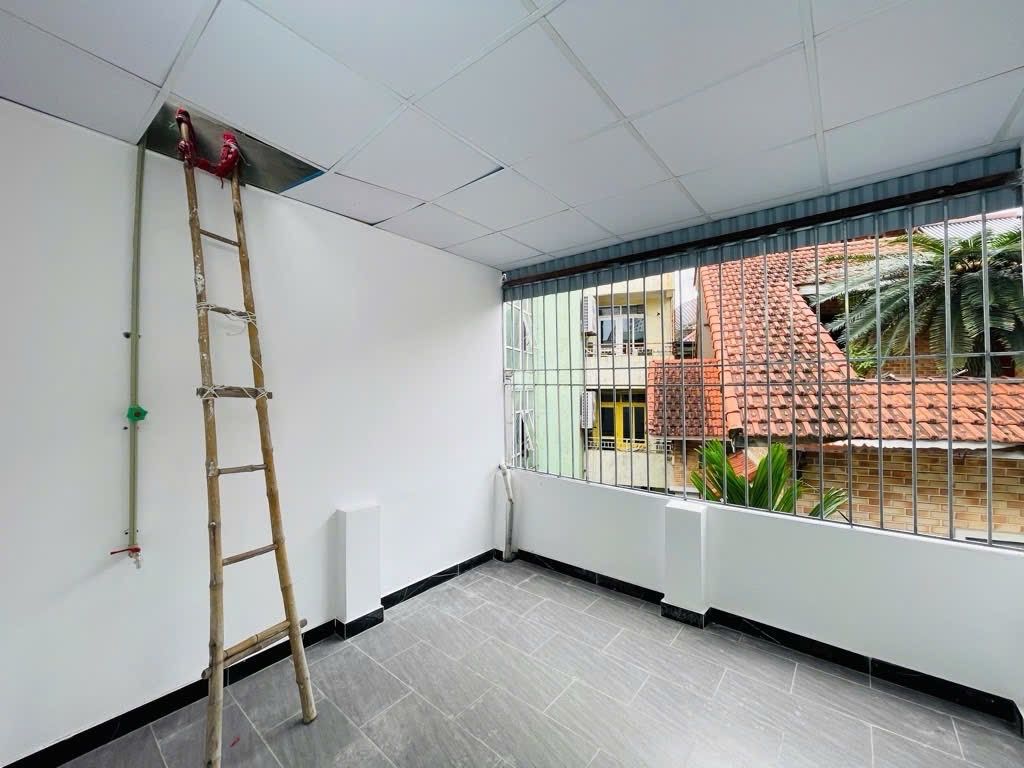 Bán nhà Tô Vĩnh Diện - diện tích 43,1m2 4 tầng - ÔTÔ VÀO NHÀ - giá 15,6 tỷ