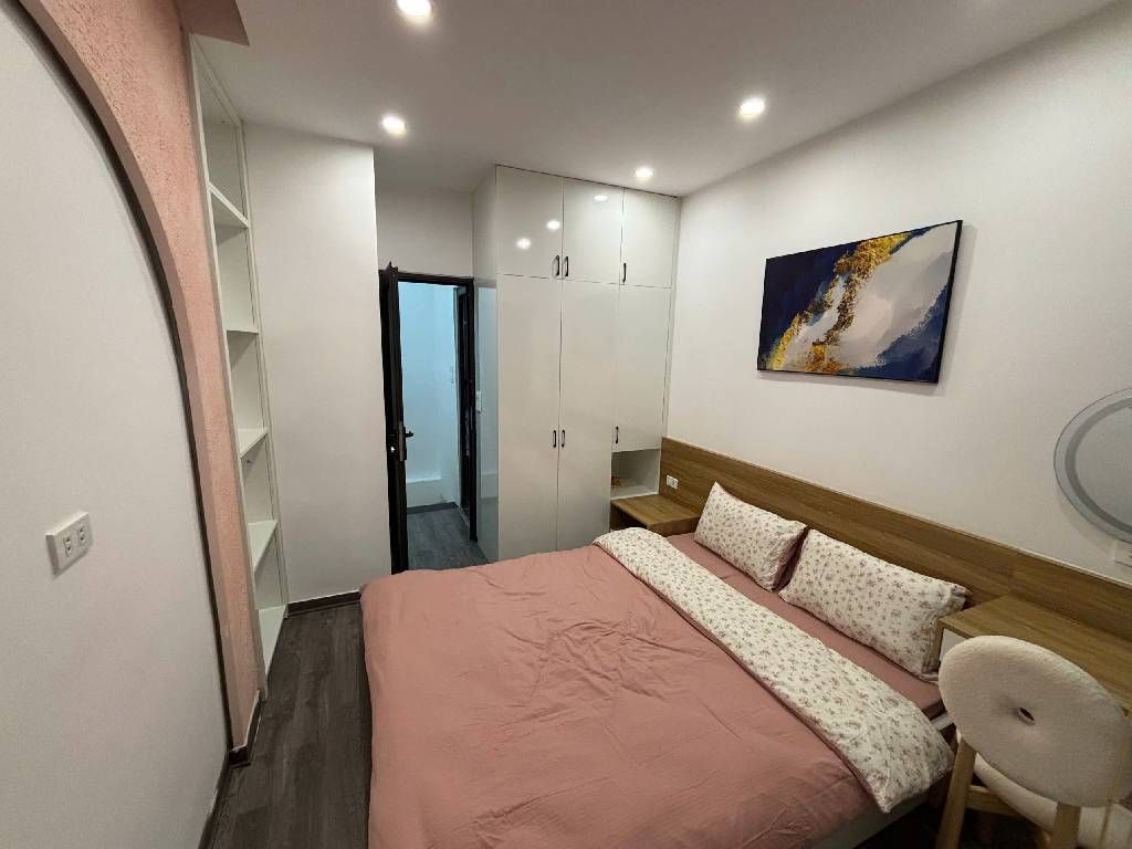 Bán nhà Nguyễn Công Trứ - diện tích 12m2 2 tầng - Nhà đẹp long lanh - giá 4,25 tỷ