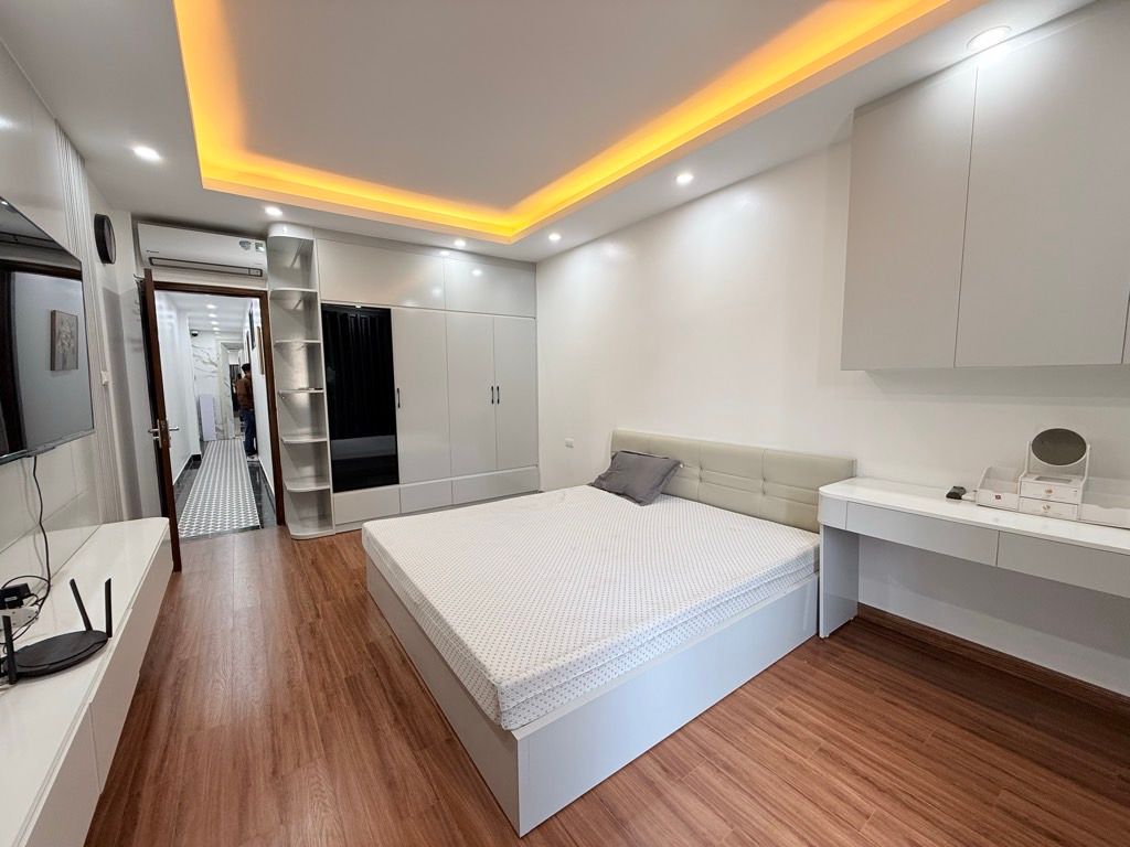 Bán nhà Tam Trinh - diện tích 60.9m2 6 tầng - Ô TÔ TRÁNH - giá 23,6 tỷ