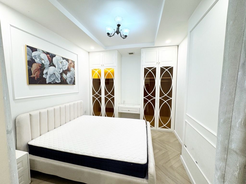 Bán nhà Times City - diện tích 94.2m2 24 tầng - Căn hộ đẹp, full nội thất - giá 12,8 tỷ