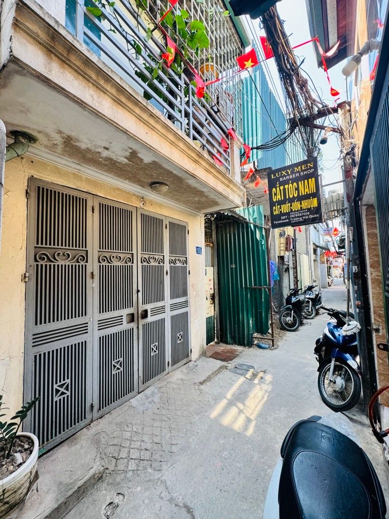 Bán nhà Nam Dư - diện tích 60.7m2 2 tầng - Nhà Đẹp Chưa Sổ - Mặt ngách thông - Lô góc thoáng sáng - giá 6,5 tỷ