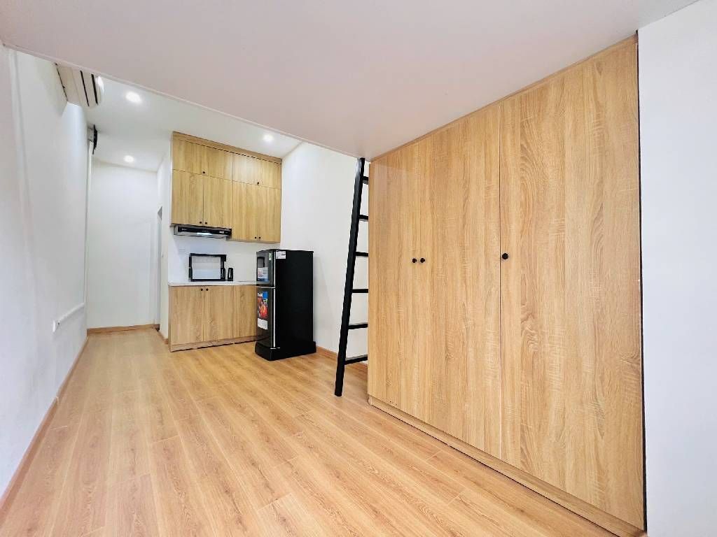 Bán nhà Bùi Xương Trạch - diện tích 83.2m2 7 tầng - Ô TÔ vào nhà - giá 21,5 tỷ