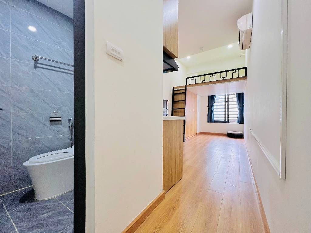 Bán nhà Bùi Xương Trạch - diện tích 83.2m2 7 tầng - Ô TÔ vào nhà - giá 21,5 tỷ