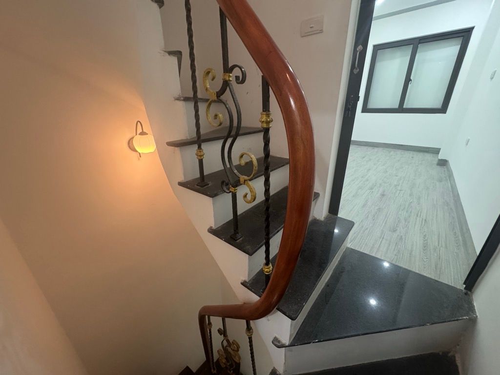 Bán nhà Ngõ An Trạch - diện tích 14m2 5 tầng - Lõi Đống Đa - giá 3,4 tỷ