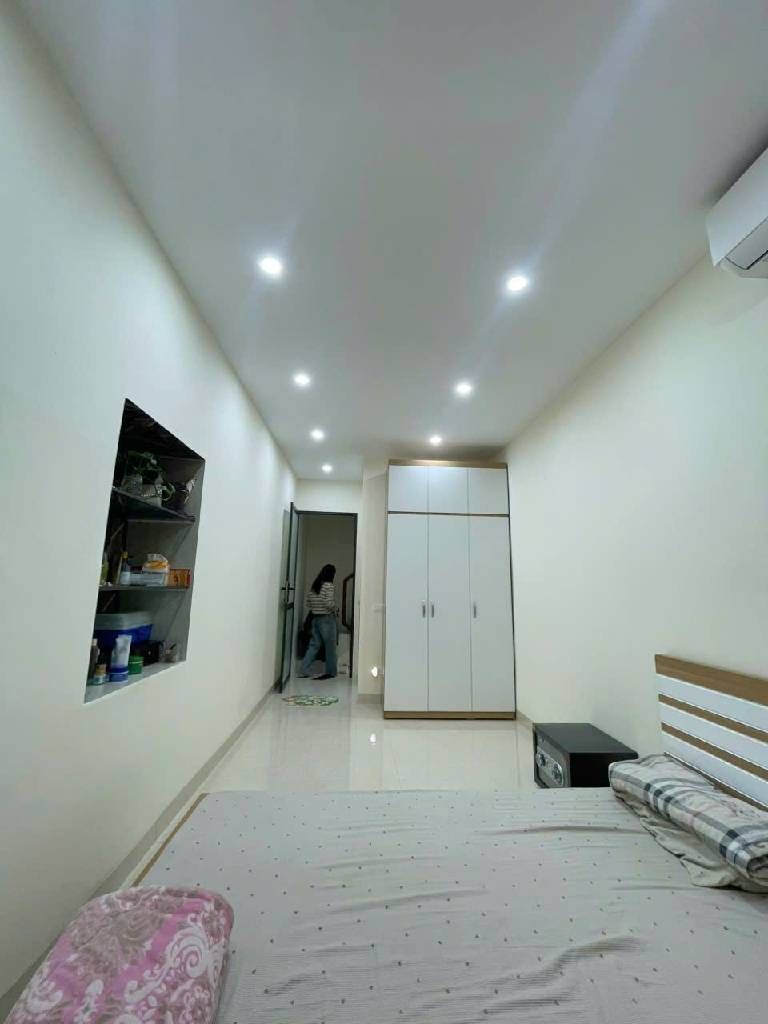 Bán nhà Lương Sử C - diện tích 17,4m2 4 tầng - Nhà đẹp full nội thất - giá 5,9 tỷ