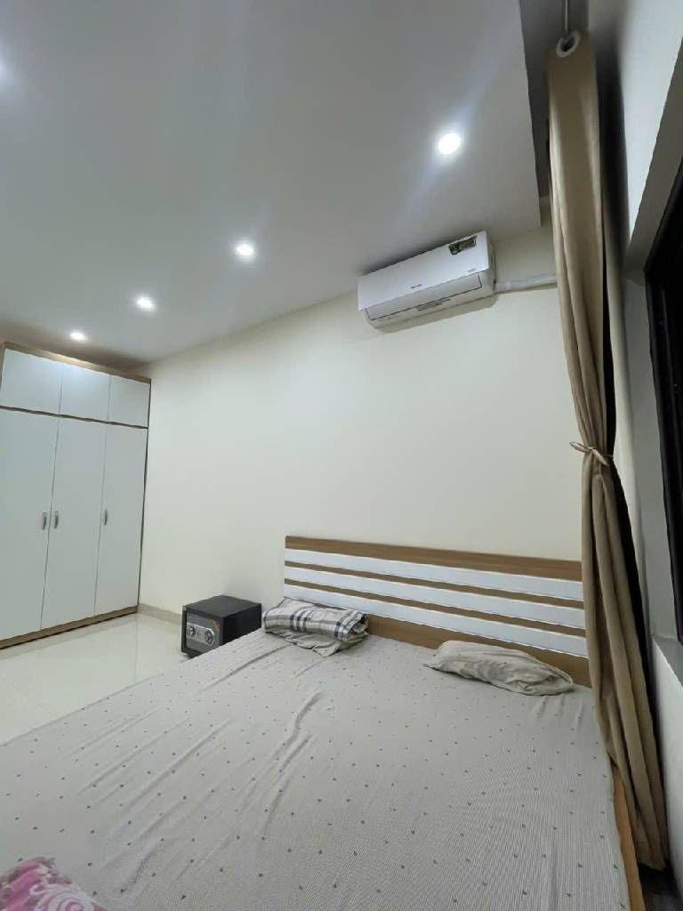 Bán nhà Lương Sử C - diện tích 17,4m2 4 tầng - Nhà đẹp full nội thất - giá 5,9 tỷ