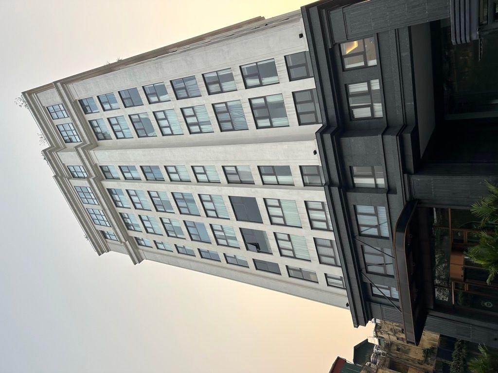 Bán nhà Nguyên Hồng - diện tích 57m2 1 tầng - Chung cư cao cấp The Gloria - giá 10,3 tỷ