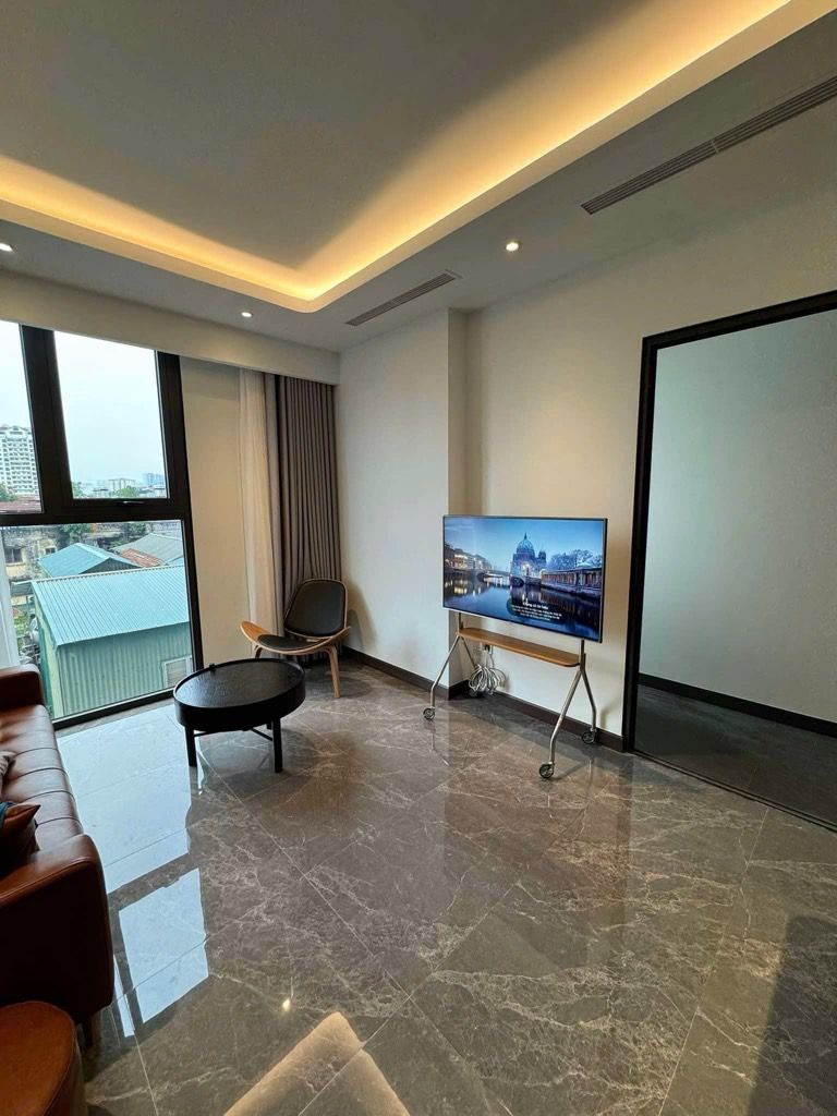 Bán nhà Nguyên Hồng - diện tích 57m2 1 tầng - Chung cư cao cấp The Gloria - giá 10,3 tỷ