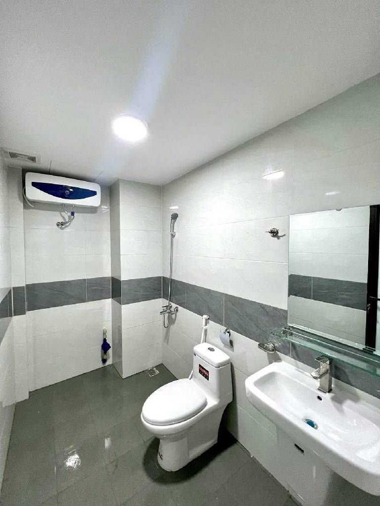 Bán nhà Chùa Láng - diện tích 79m2 6 tầng - giá 16 tỷ