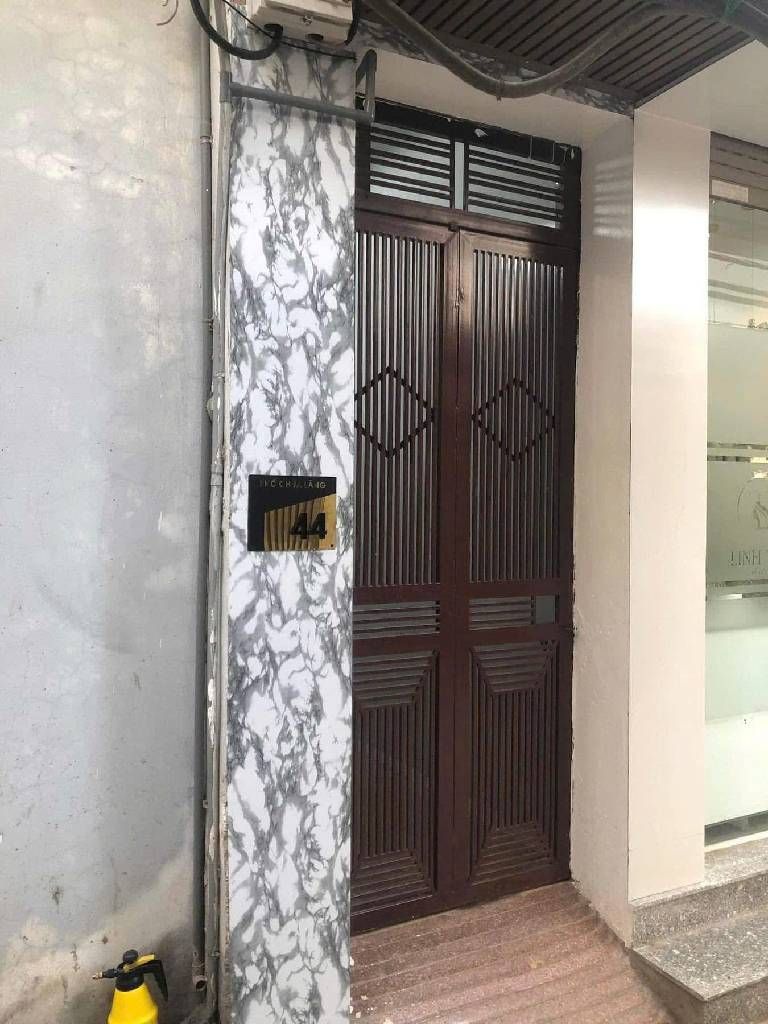 Bán nhà Chùa Láng - diện tích 79m2 6 tầng - giá 16 tỷ