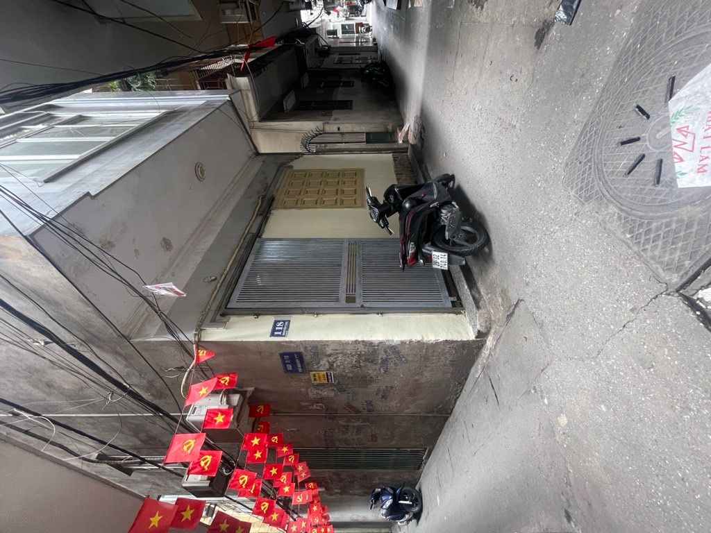 Bán nhà Nguyễn Cao - diện tích 45m2 4 tầng - ô tô tránh - giá 13,5 tỷ