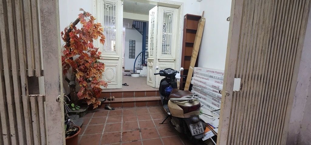 Bán nhà Nguyễn Cao - diện tích 45m2 4 tầng - ô tô tránh - giá 13,5 tỷ