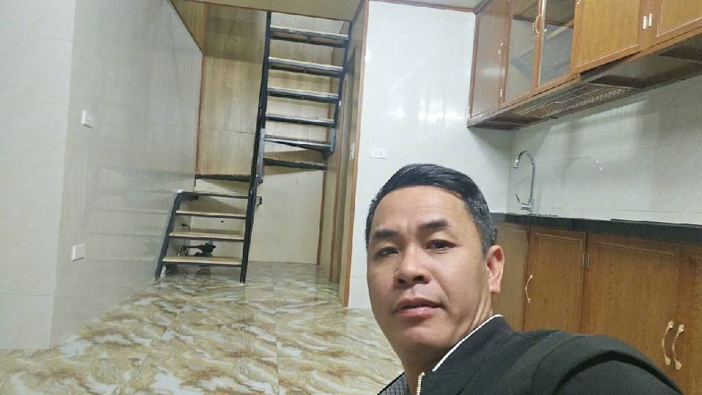 Bán nhà Nguyễn Xiển - diện tích 25m2 3 tầng - Nhà mới đẹp tặng full nội thất - giá 1,9 tỷ