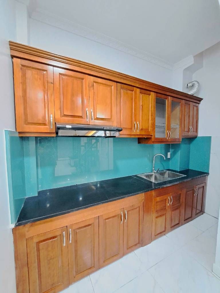 Bán nhà Thanh Đàm - diện tích 38m2 5 tầng - Ô tô đỗ cổng - giá 7,5 tỷ