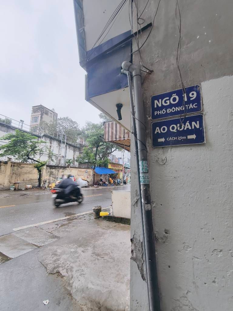 Bán nhà Đông Tác - diện tích 35m2 1 tầng - thang máy - giá 1,8 tỷ