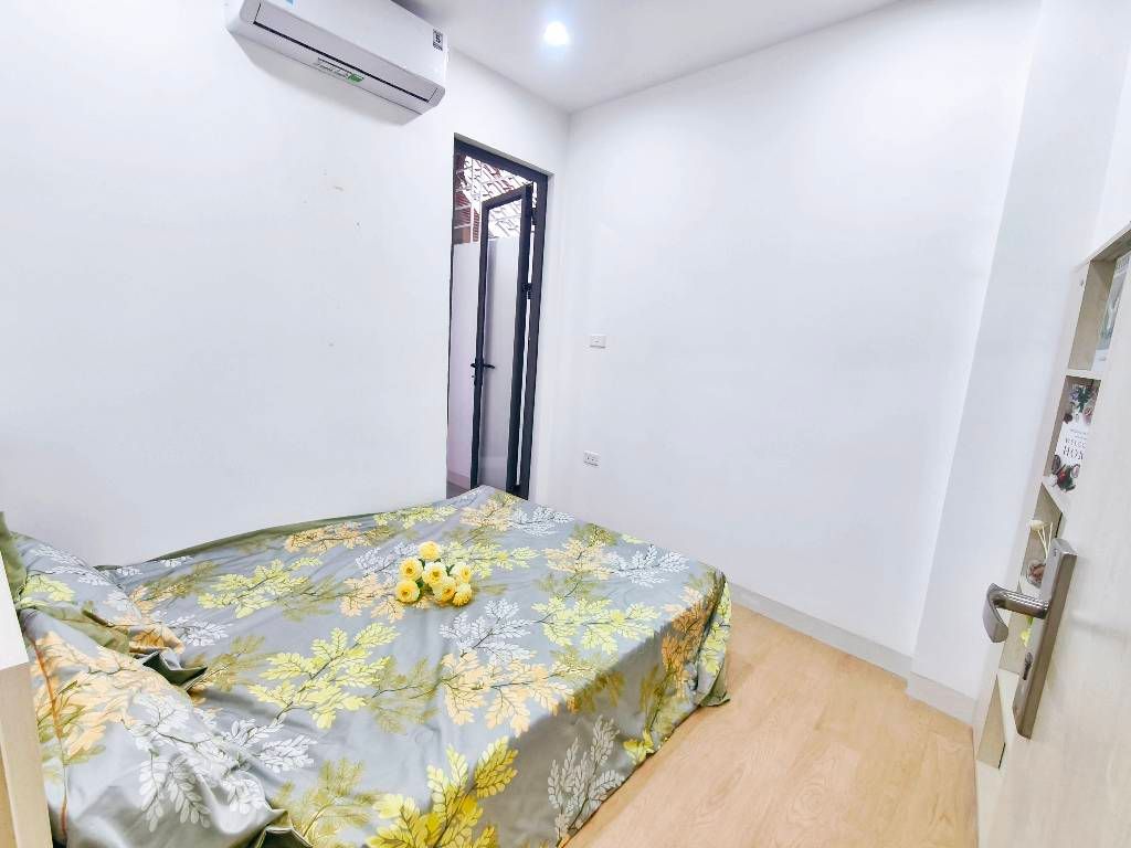 Bán nhà Đông Tác - diện tích 35m2 1 tầng - thang máy - giá 1,8 tỷ